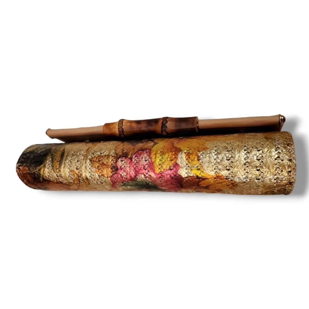 Sondra Roberts Tropical Bamboo Jungle Artistic Clutch with Magnetic Closure - Picture 5 of 13